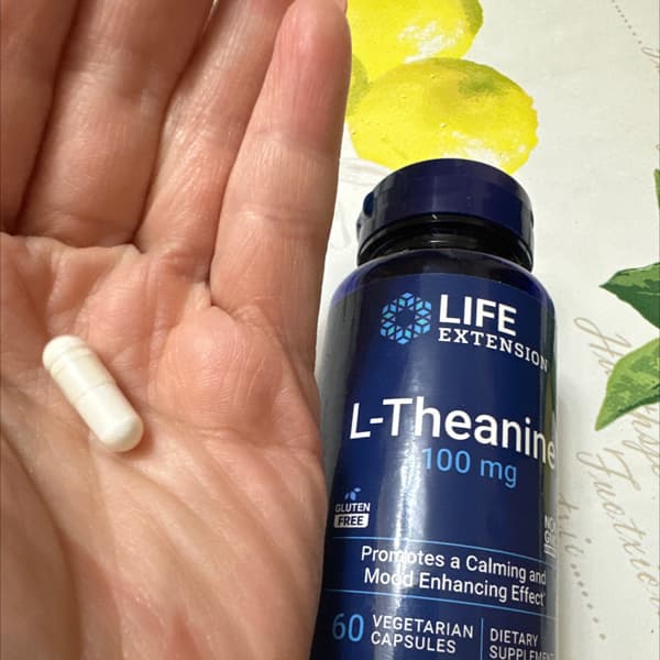 Đánh giá chi tiết L-Theanine của Life Extension: Thực phẩm bổ sung giảm stress