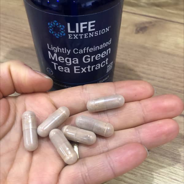 Đánh giá Lightly Caffeinated Mega Green Tea Extract của Life Extension có tốt không?